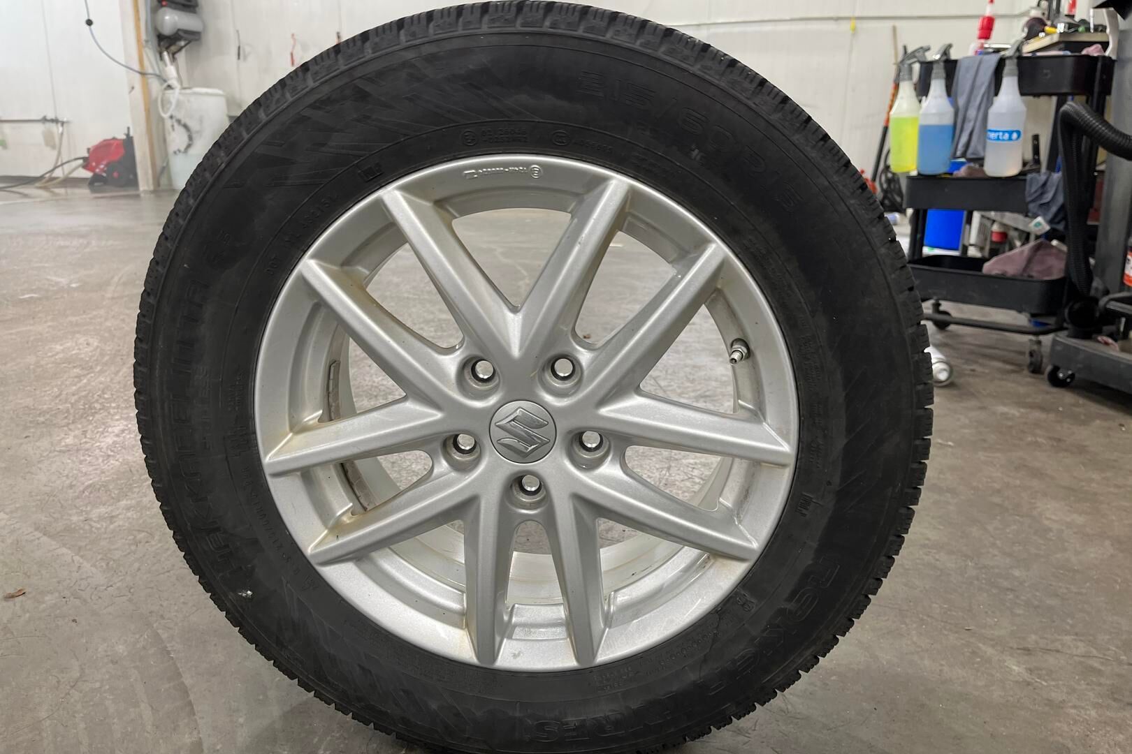 Suzuki Vitara iso kuva 14