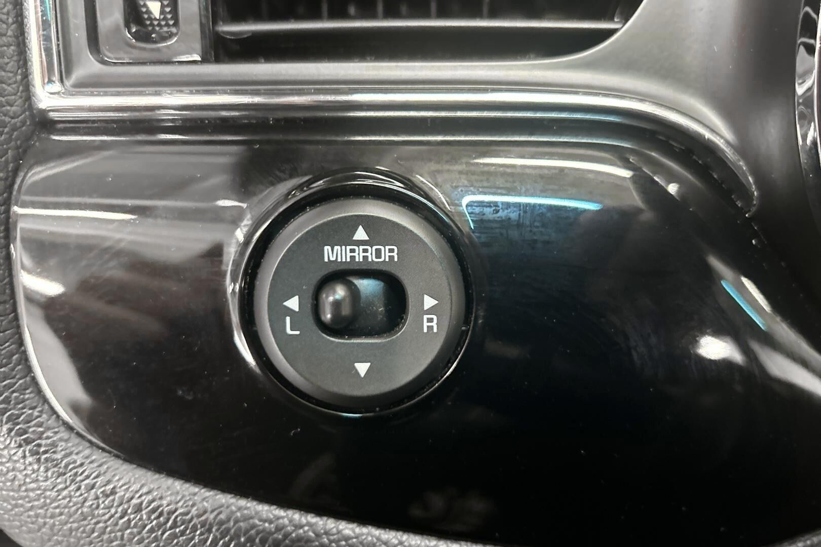 Kia cee'd iso kuva 22