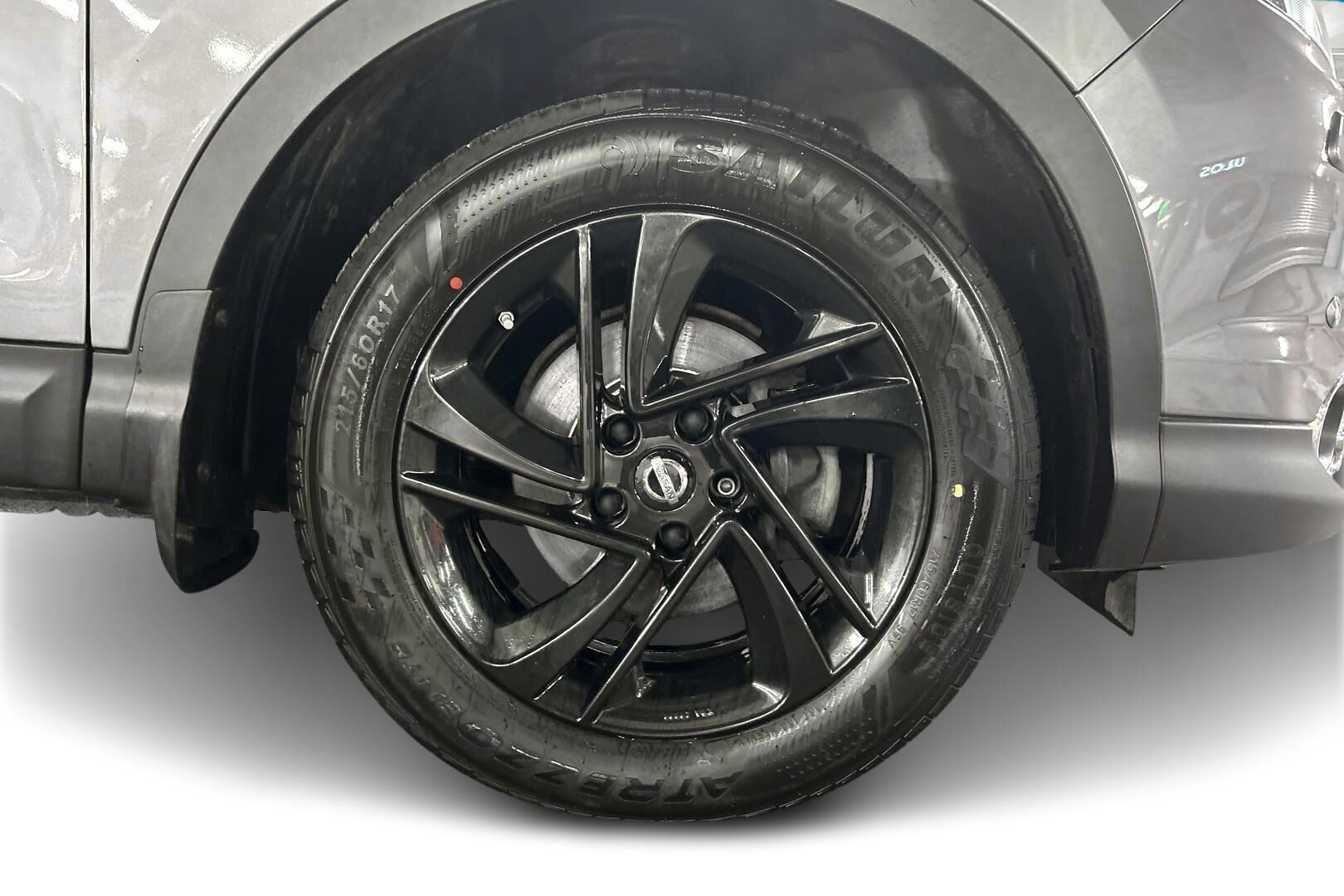 Nissan Qashqai iso kuva 13