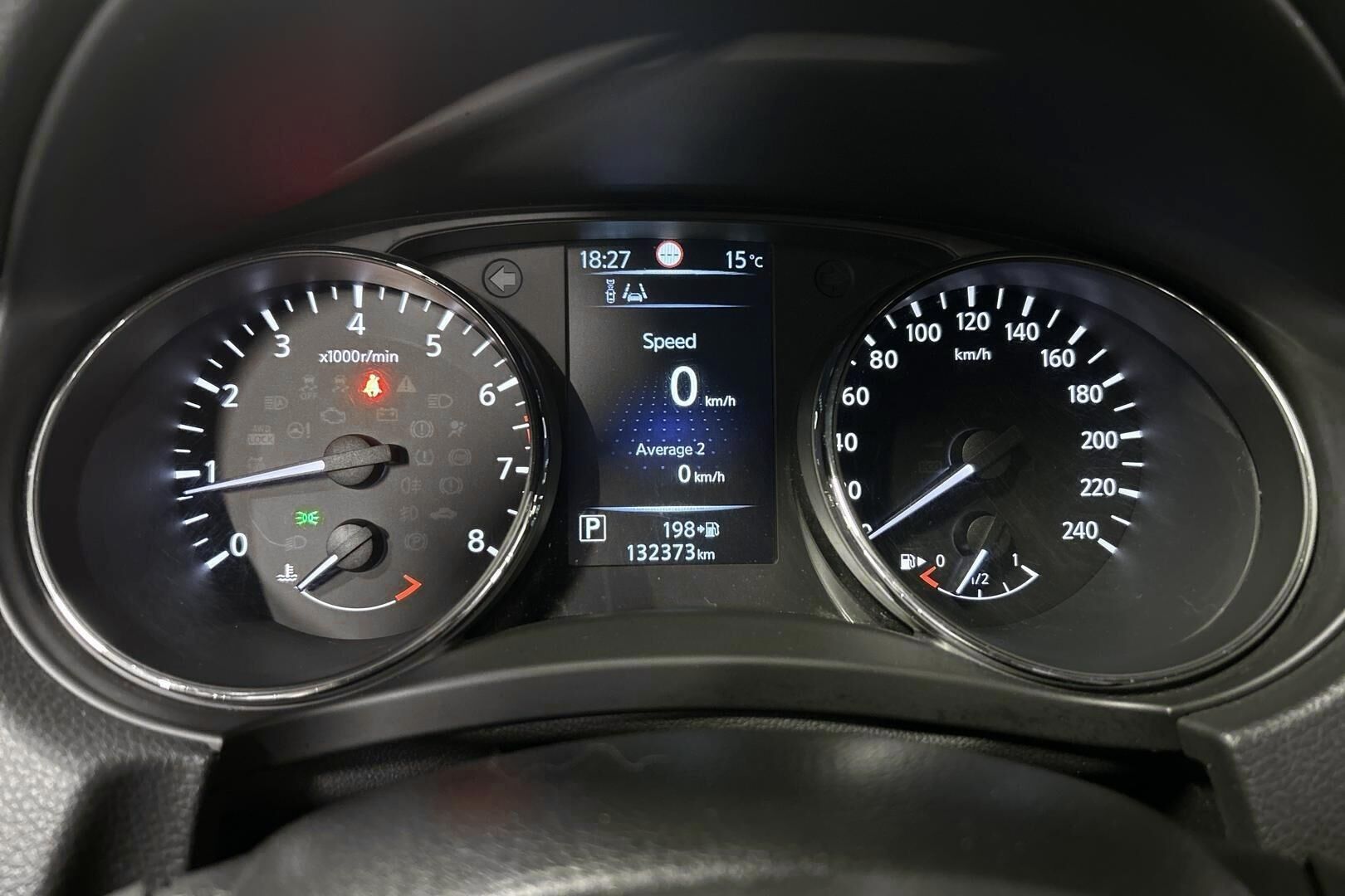 Nissan Qashqai iso kuva 15