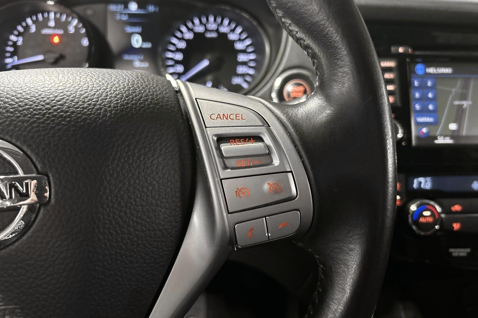 Nissan Qashqai iso kuva 16