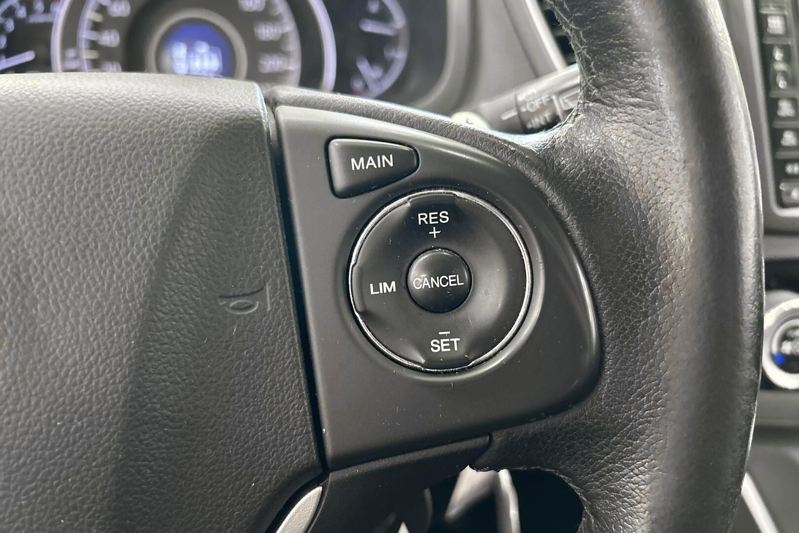 Honda CR-V iso kuva 15