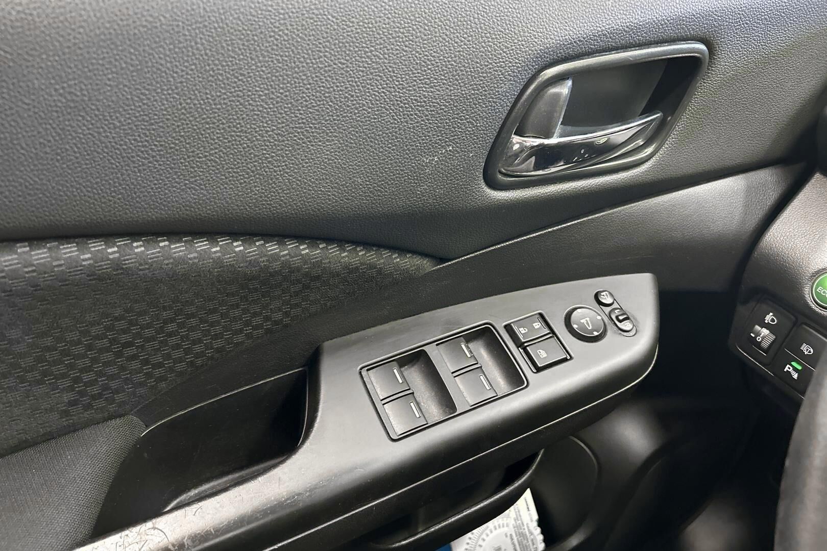 Honda CR-V iso kuva 19