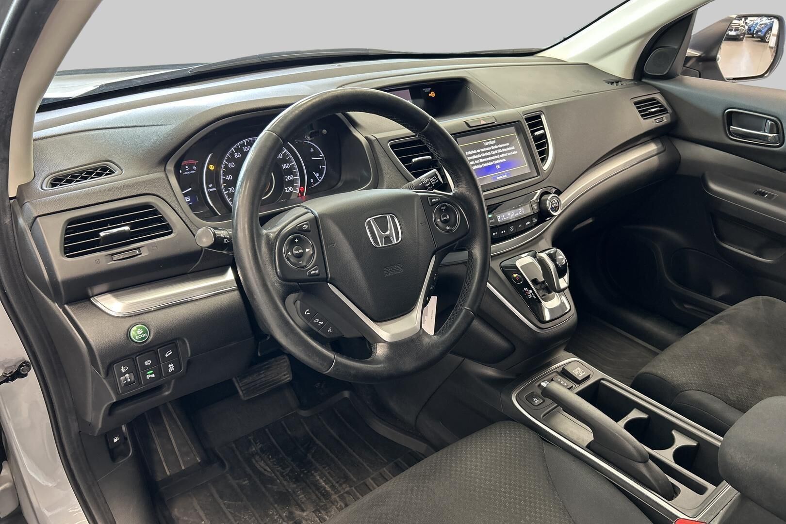 Honda CR-V iso kuva 9