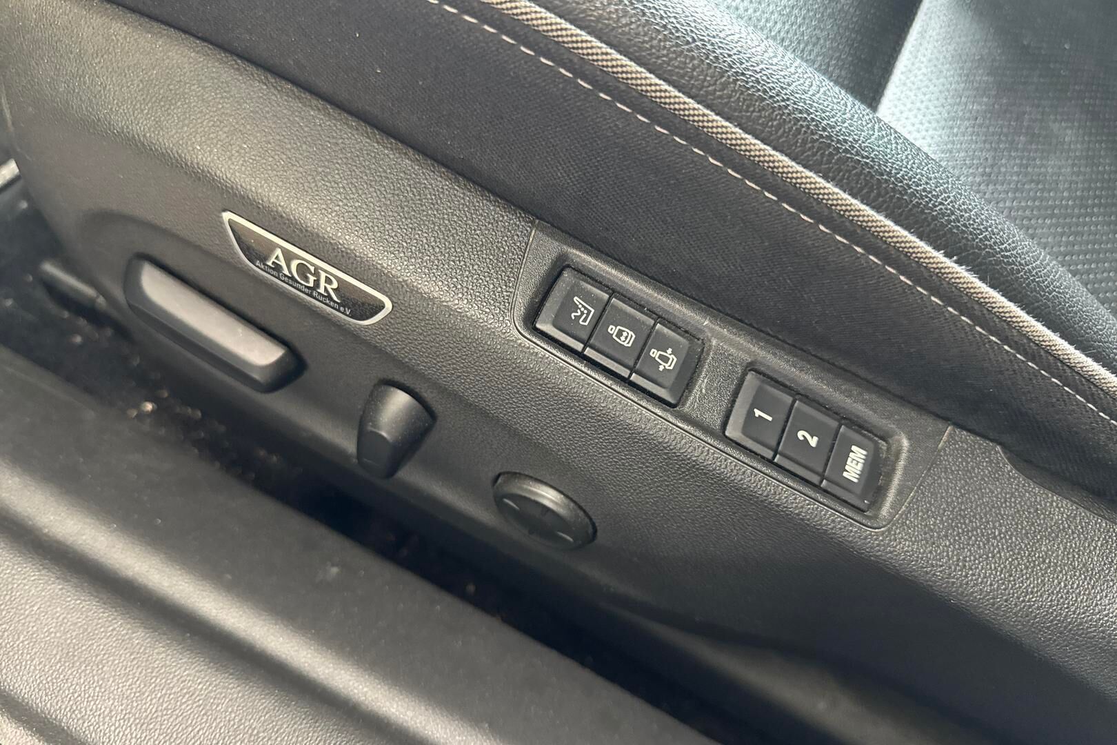 Opel Insignia iso kuva 6