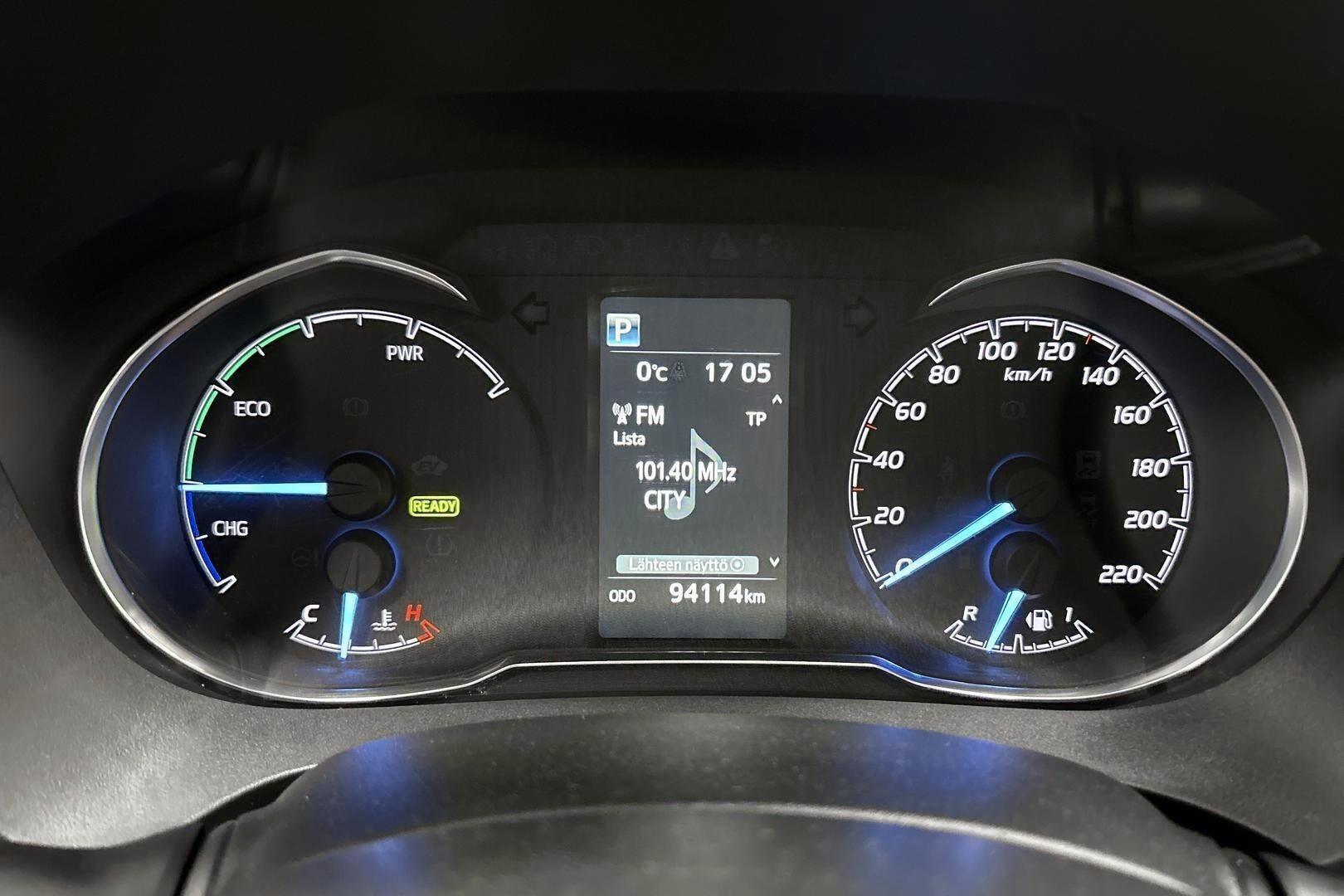 Toyota Yaris iso kuva 14