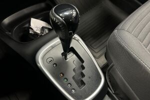 Toyota Yaris esikatselu 23