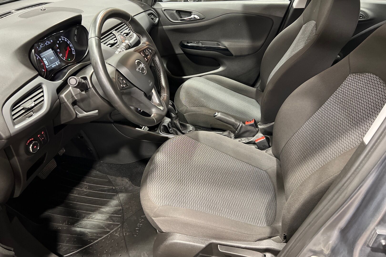OPEL CORSA iso kuva 10