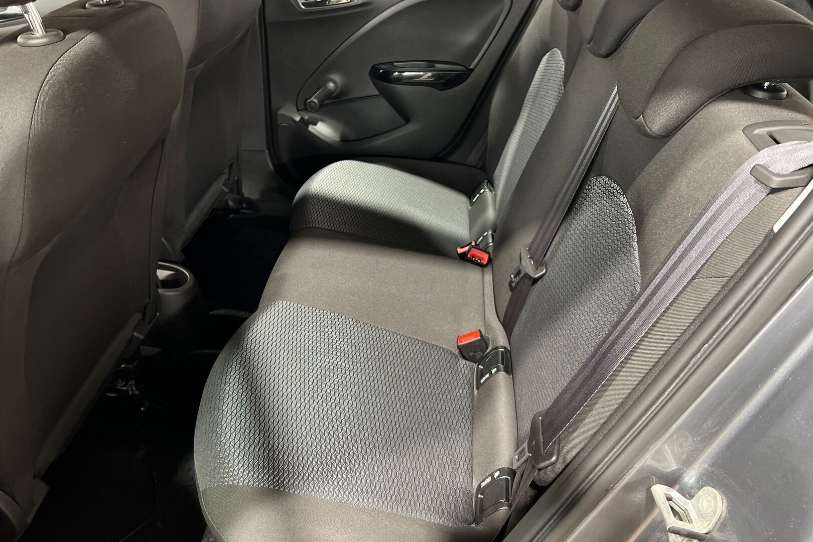 OPEL CORSA iso kuva 11
