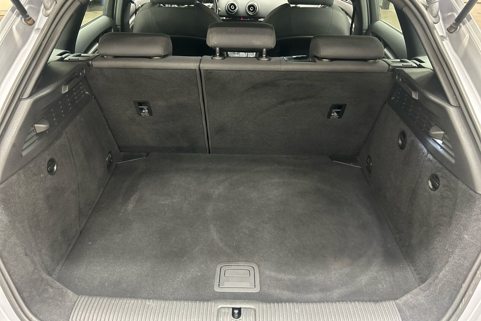 Audi A3 iso kuva 9