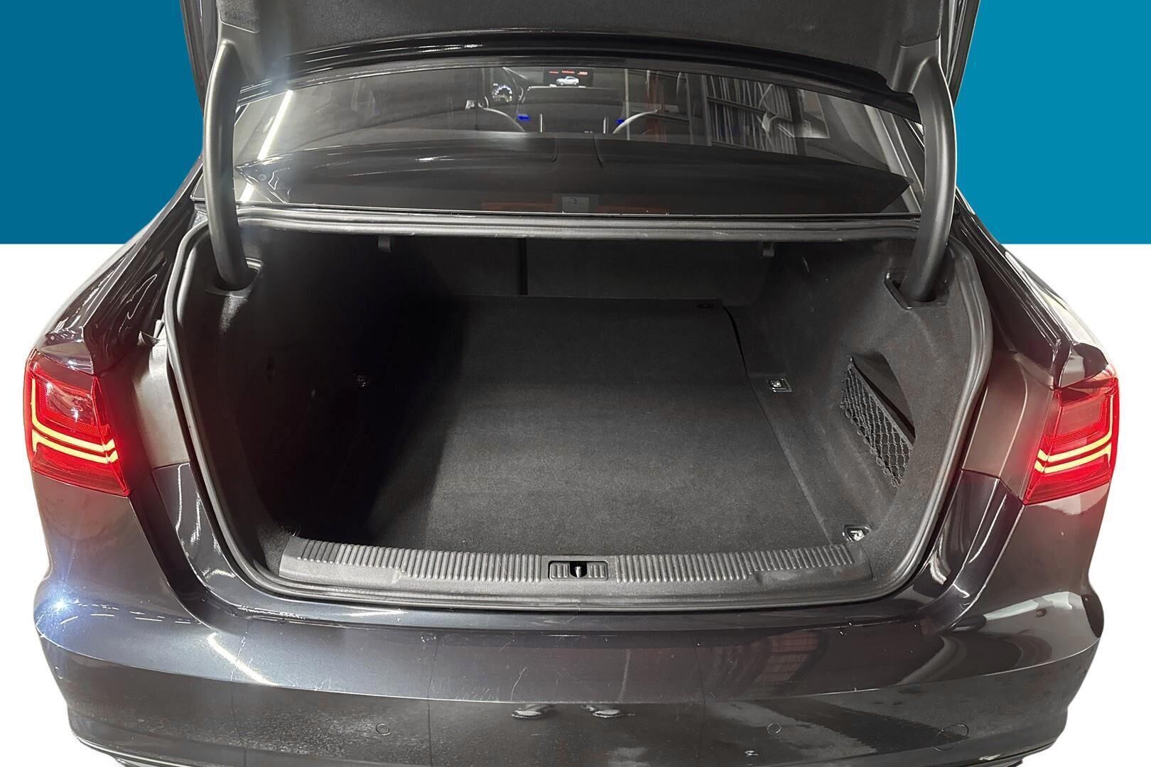 Audi A6 iso kuva 12