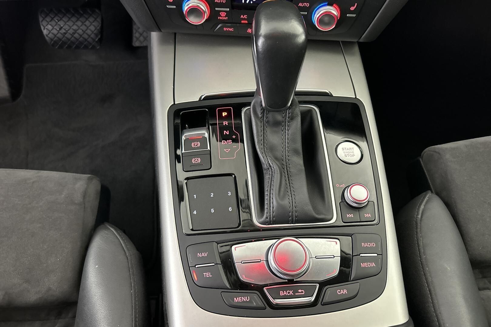 Audi A6 iso kuva 14