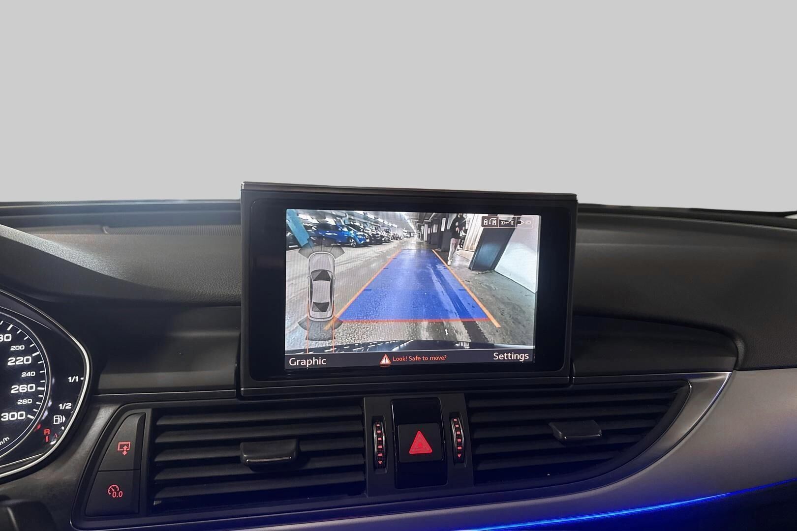 Audi A6 iso kuva 26