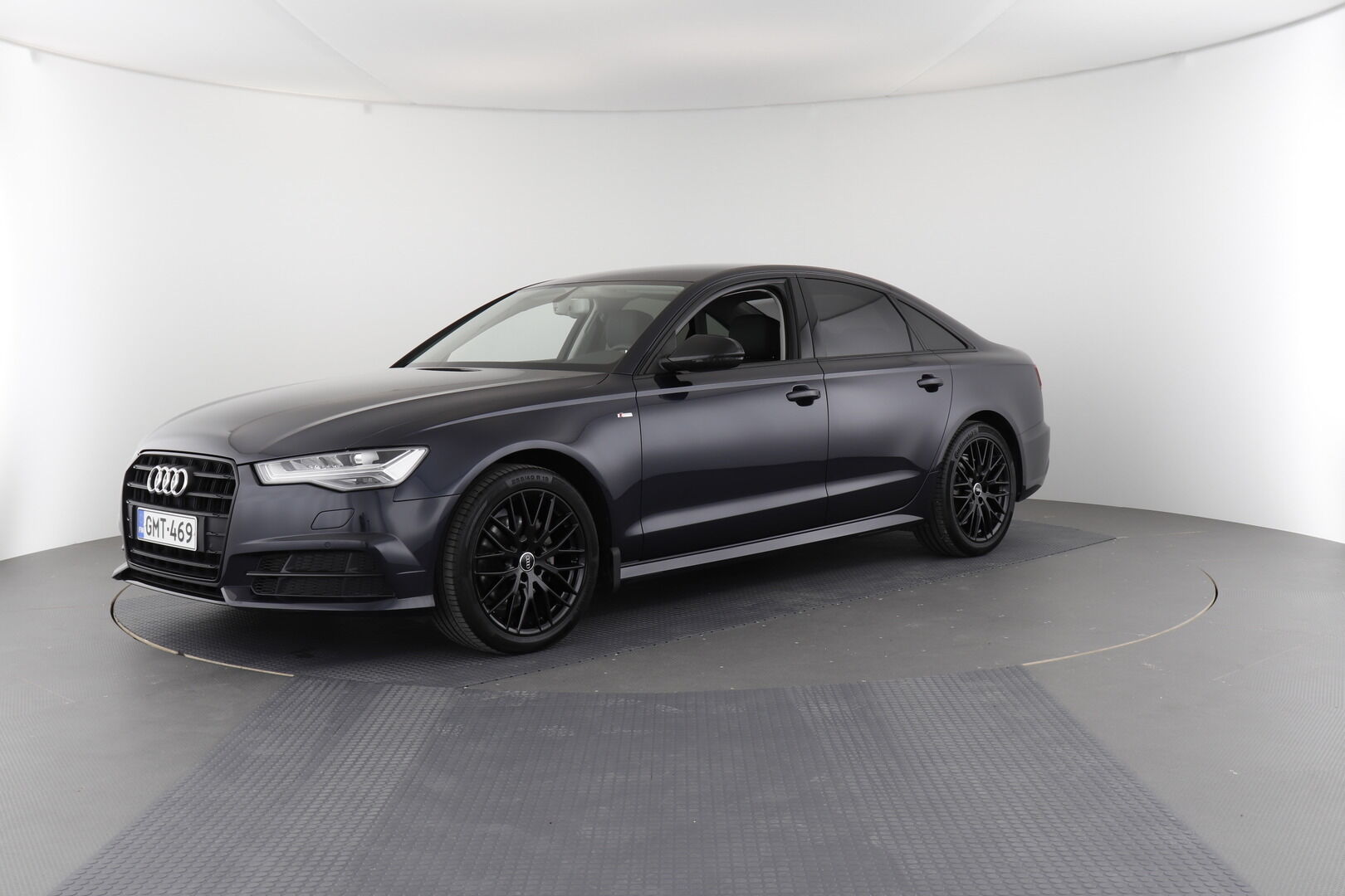 Audi A6 iso kuva 0