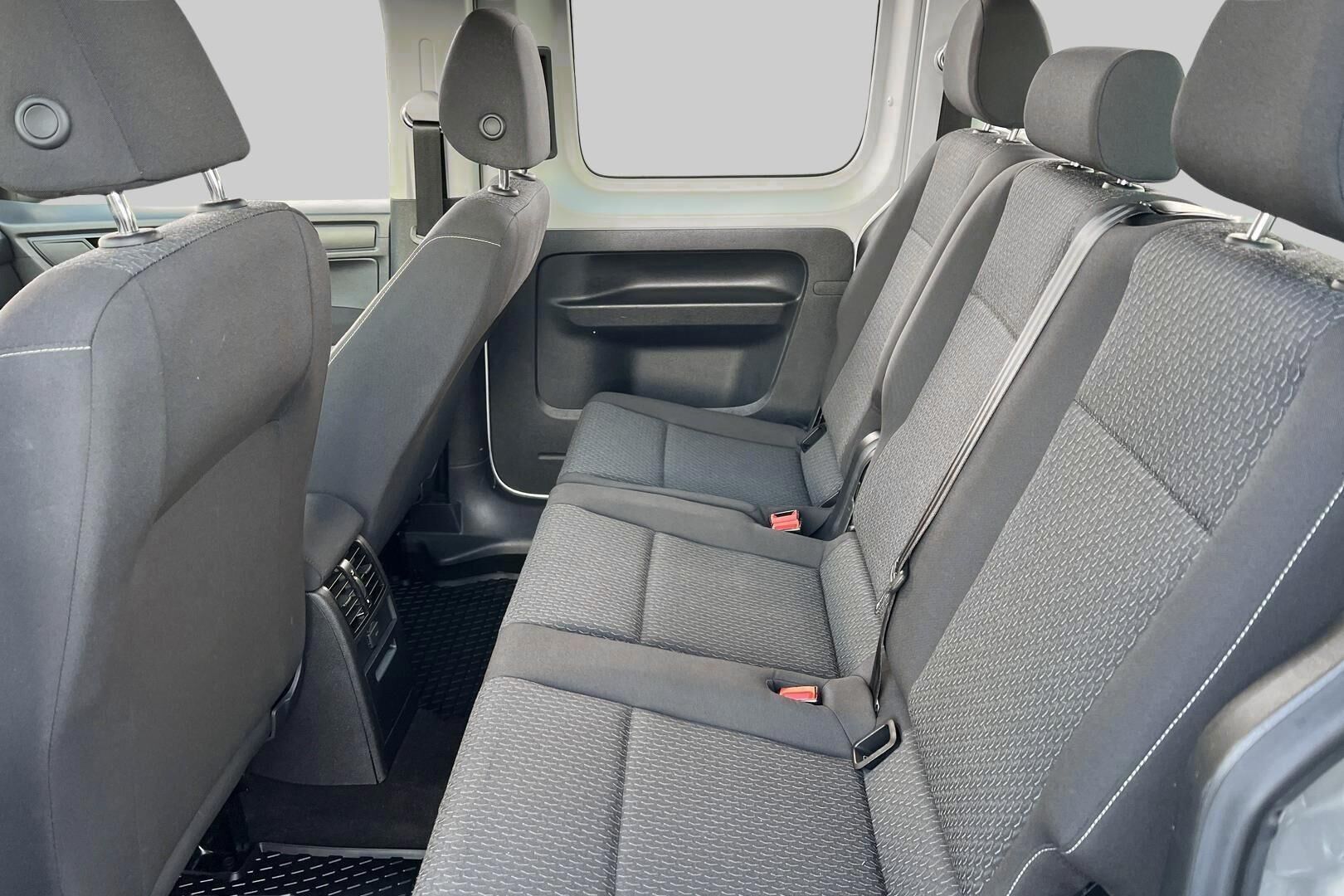Volkswagen Caddy iso kuva 10