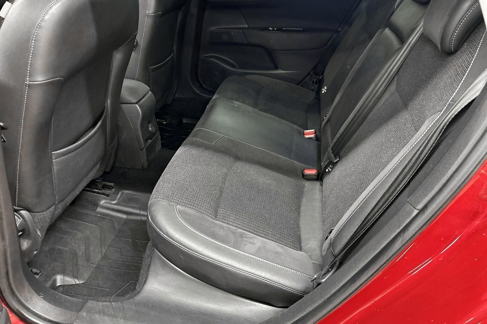 Citroen C4 iso kuva 10