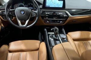 BMW 5-SARJA esikatselu 11