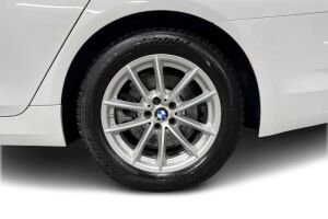 BMW 5-SARJA esikatselu 13