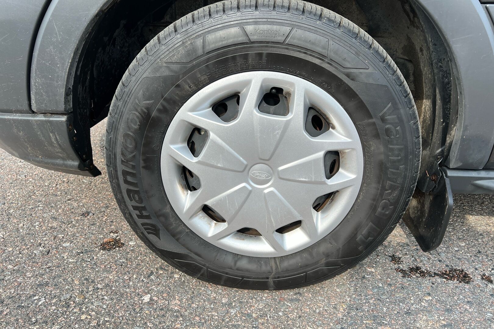 Ford Transit iso kuva 10