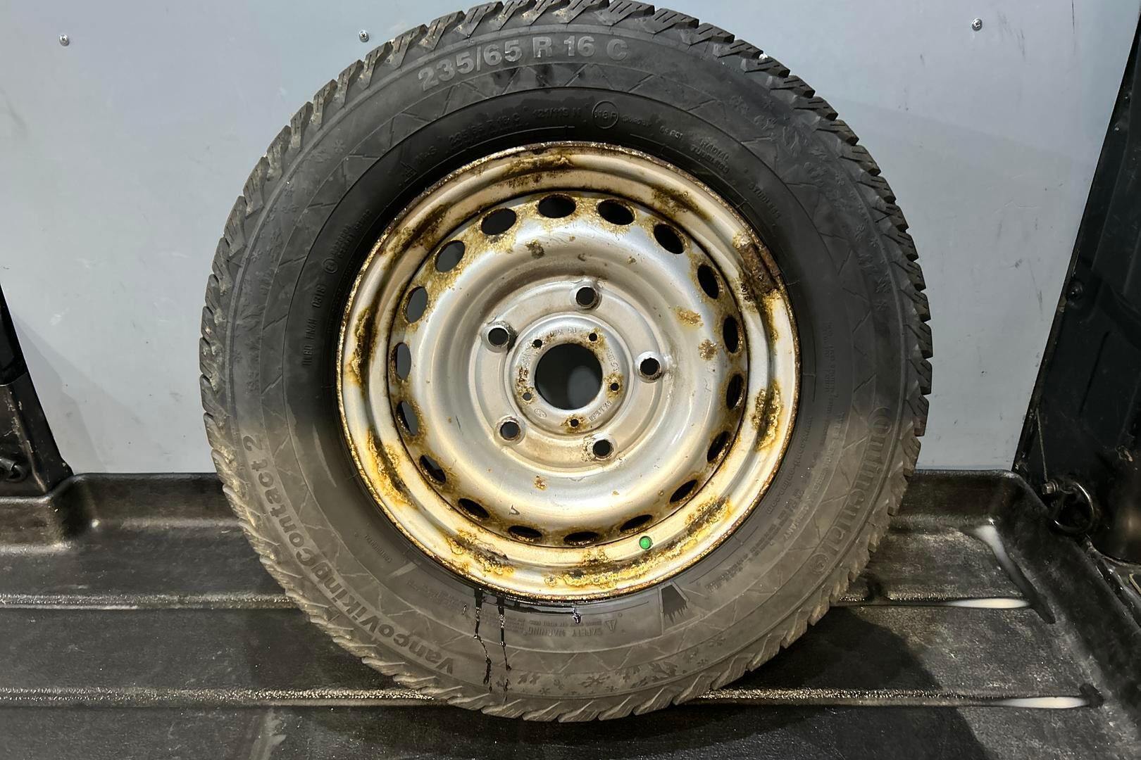 Ford Transit iso kuva 12