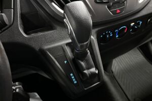 Ford Transit esikatselu 22