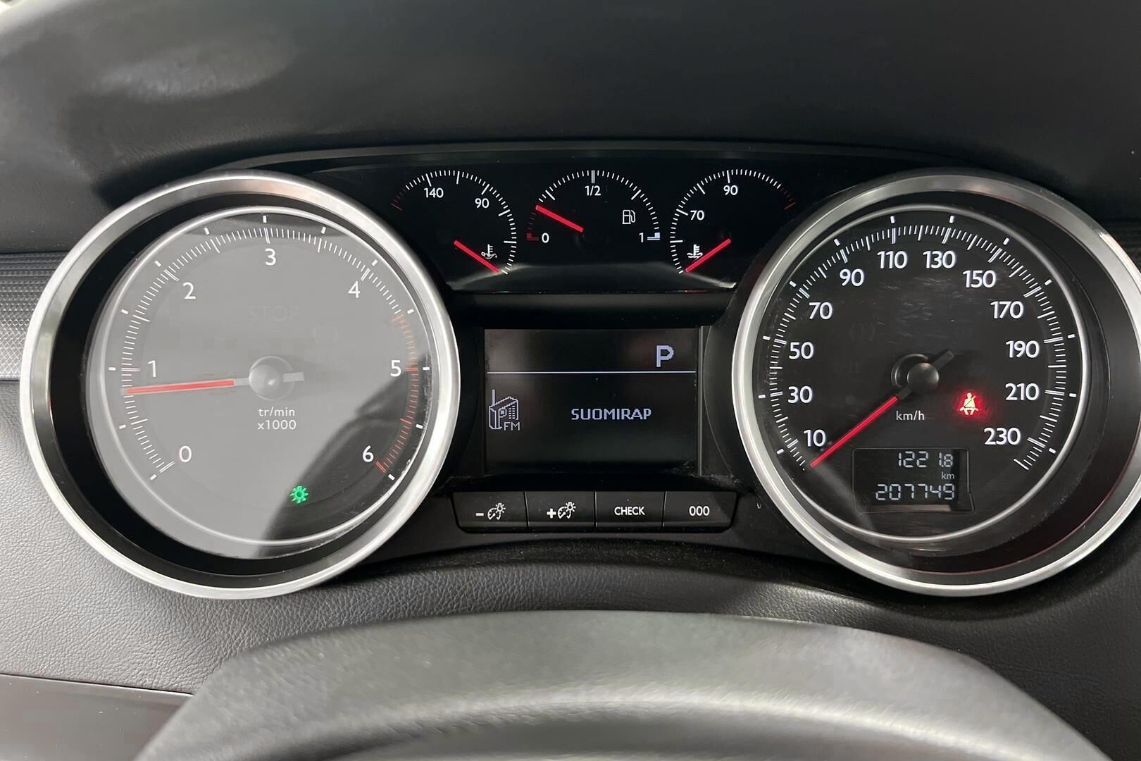 Peugeot 508 iso kuva 16