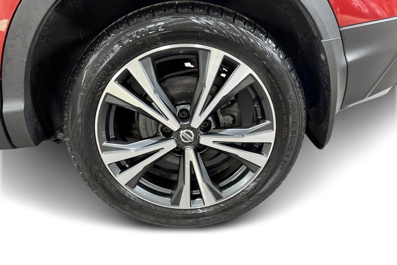 Nissan Qashqai iso kuva 13