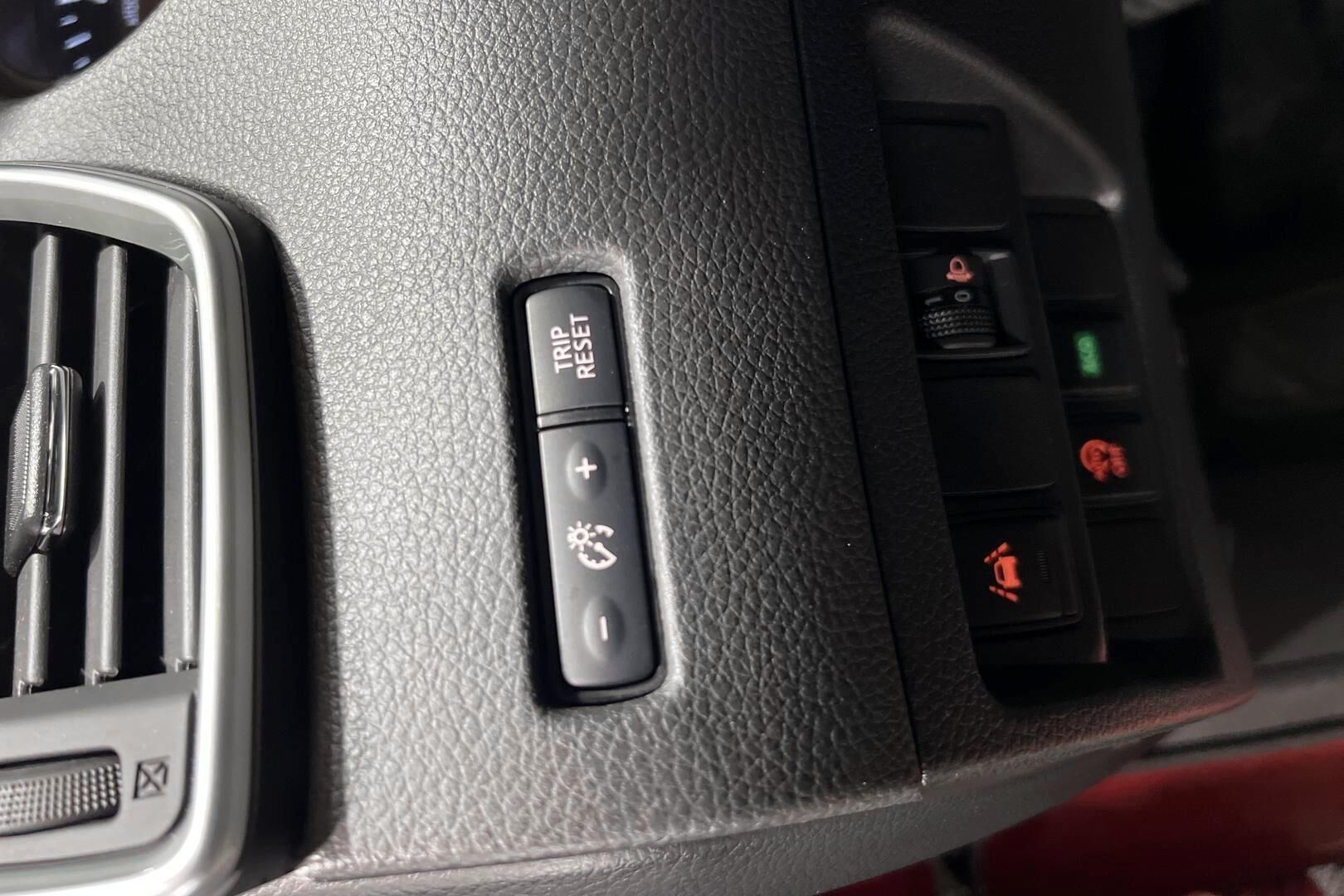 Nissan Qashqai iso kuva 15