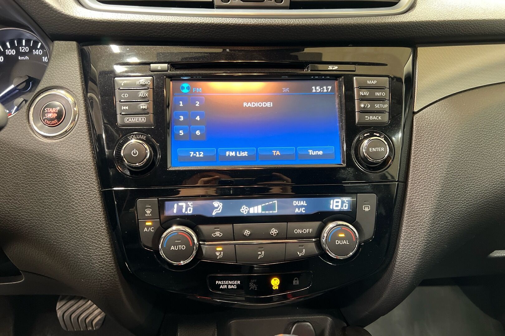 Nissan Qashqai iso kuva 11