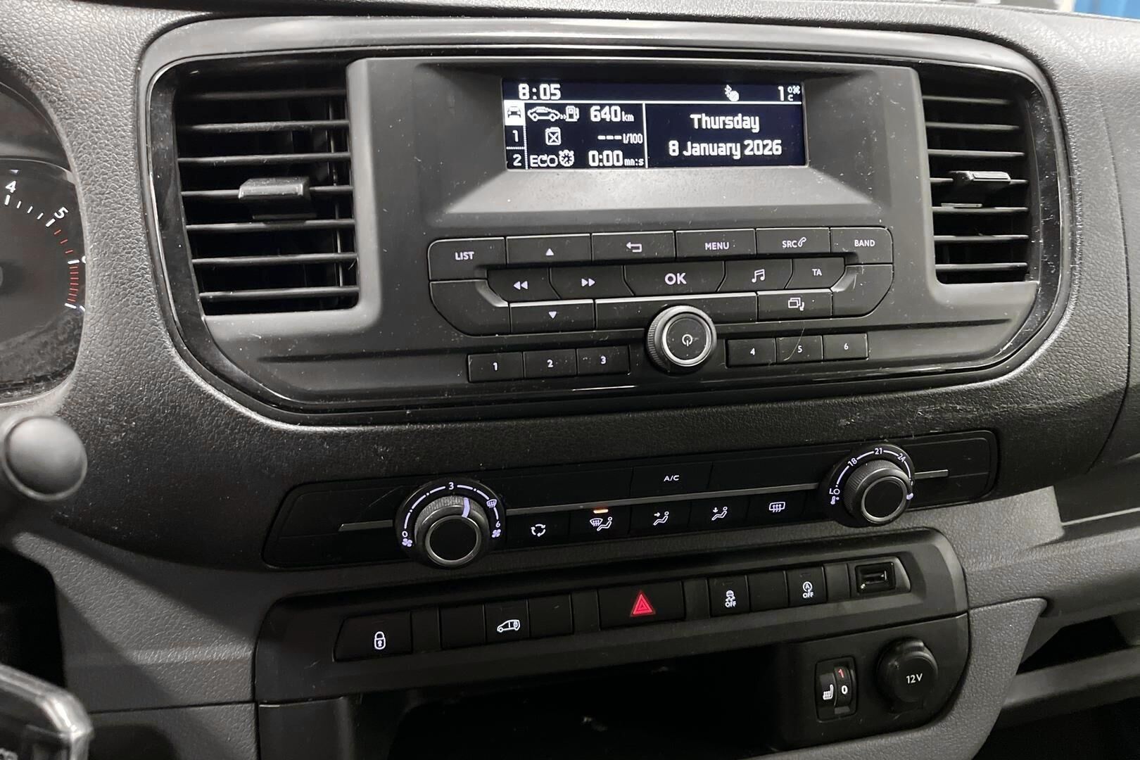 Toyota Proace iso kuva 15