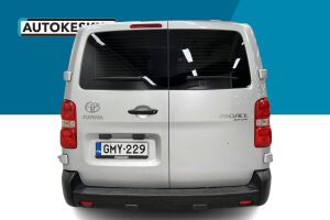 Toyota Proace esikatselu 15