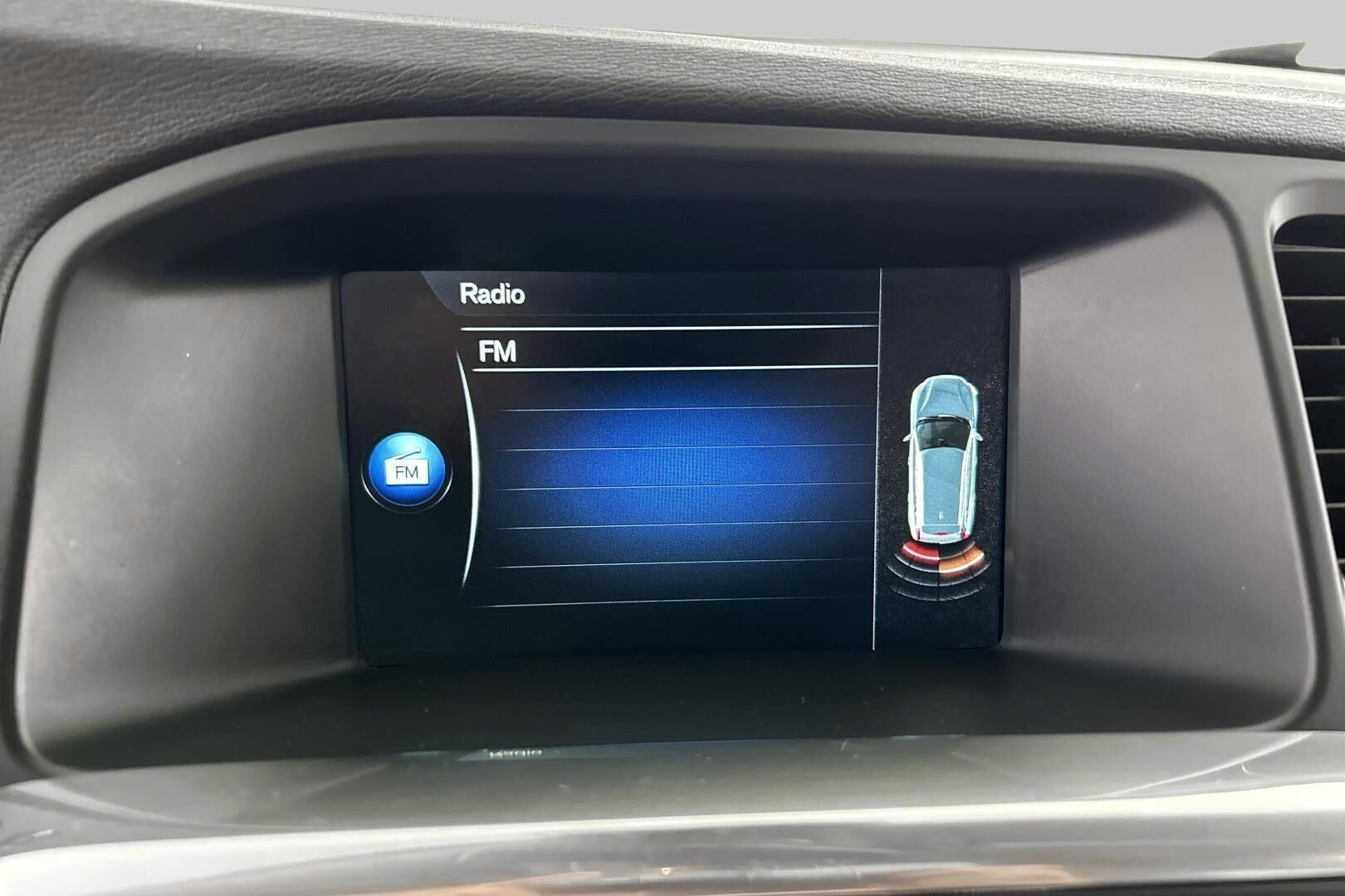 Volvo V60 iso kuva 15