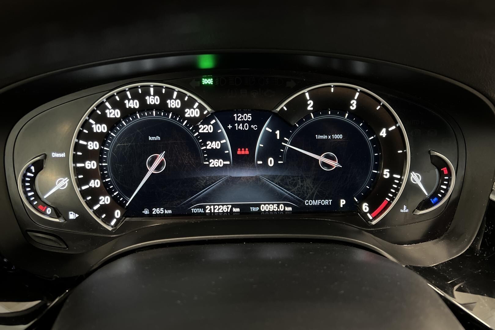 BMW 5-sarja iso kuva 19