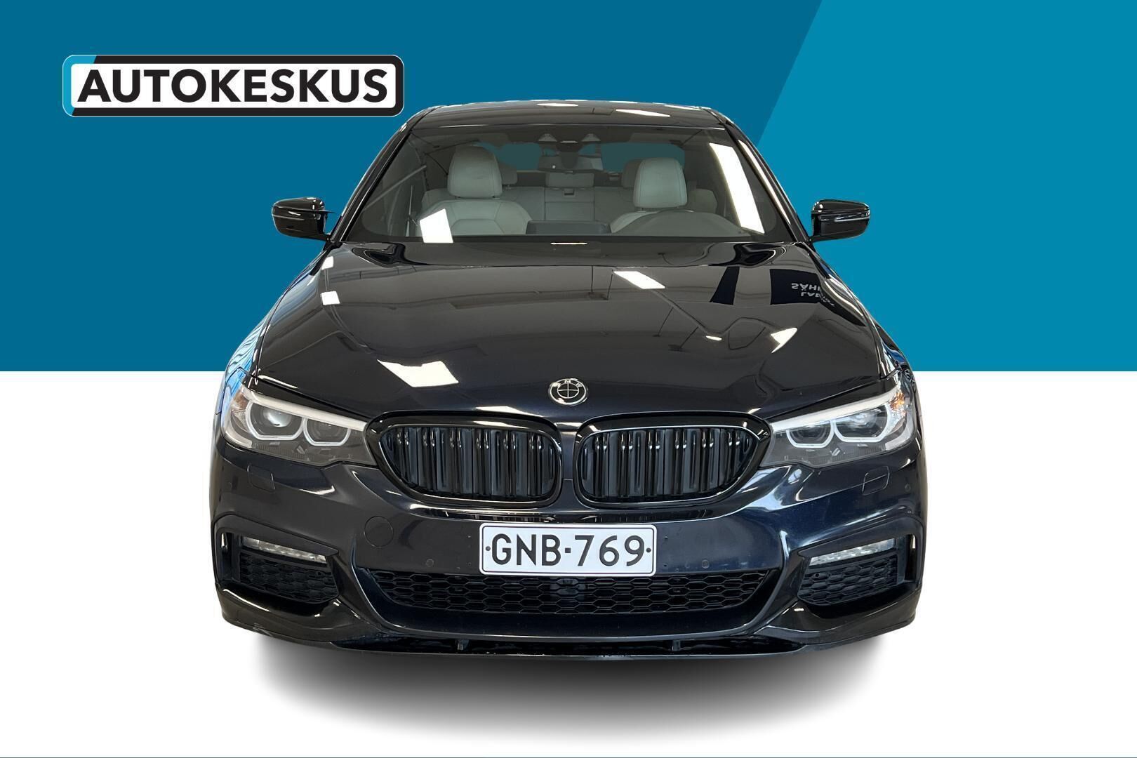 BMW 520 2017, photo 3/24