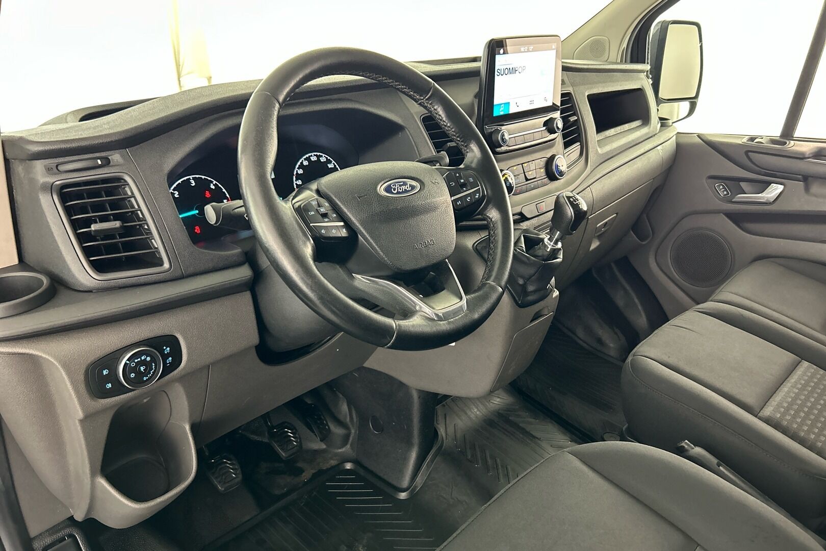 Ford Transit Custom iso kuva 6