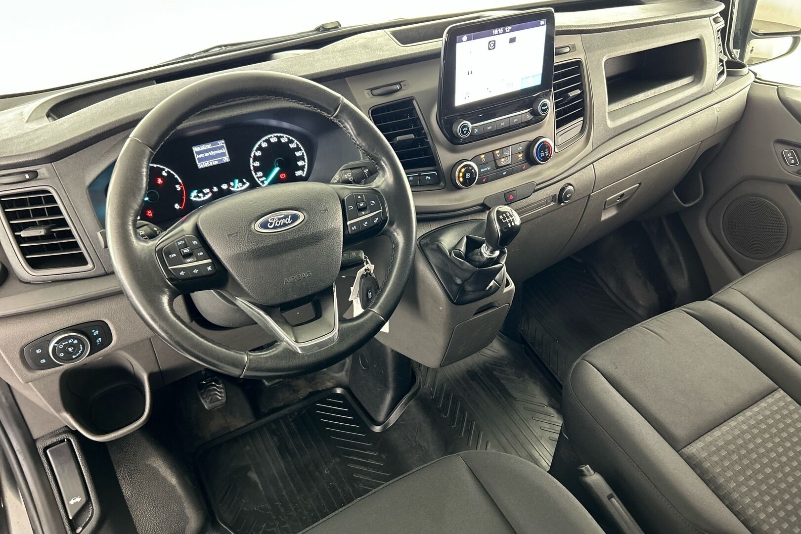 Ford Transit Custom iso kuva 11