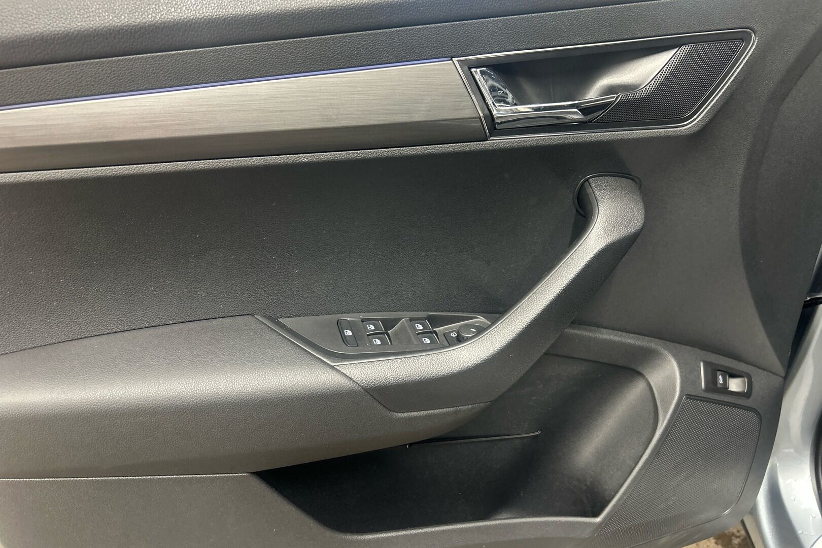Skoda Karoq iso kuva 10
