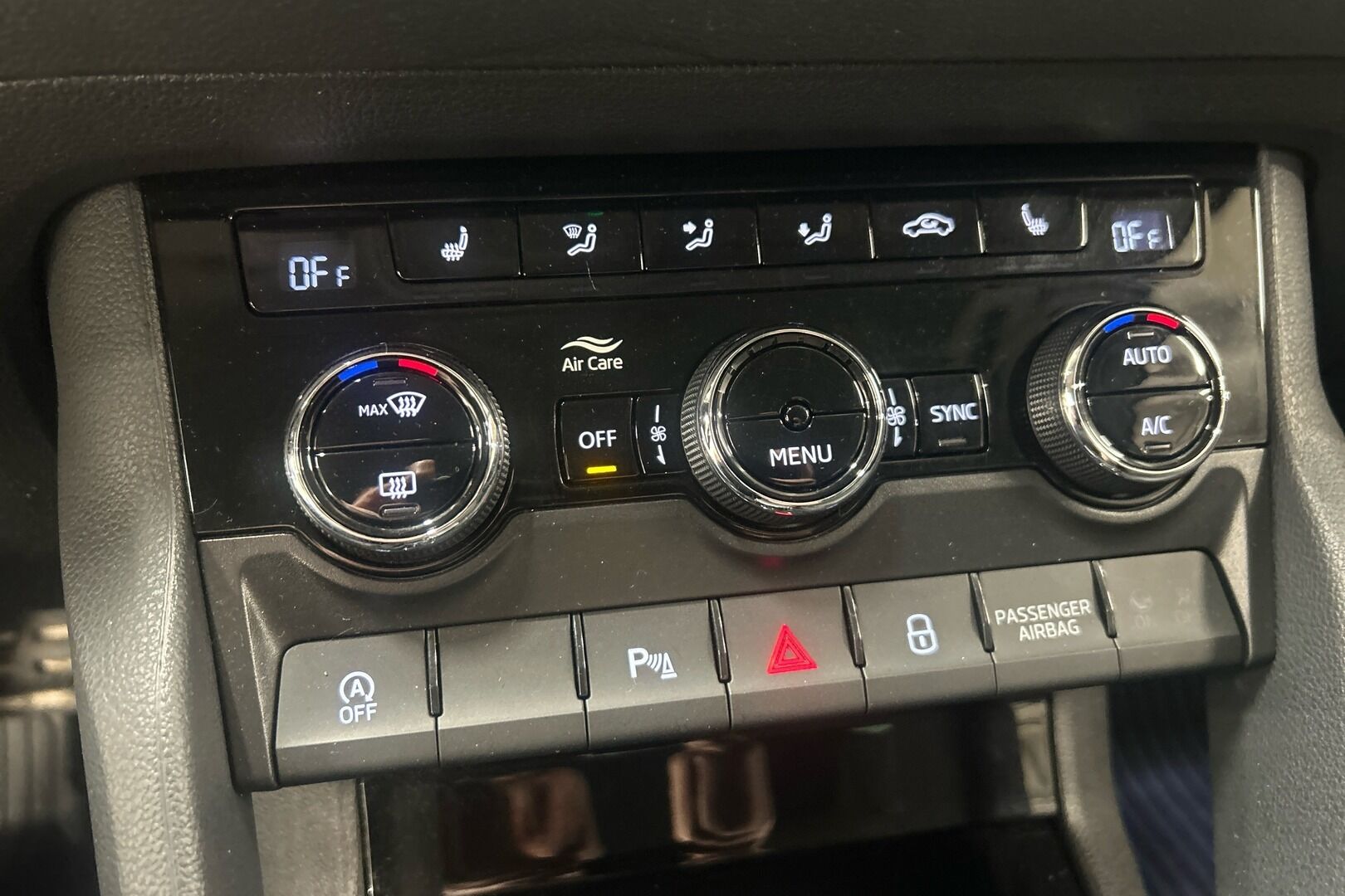 Skoda Karoq iso kuva 17