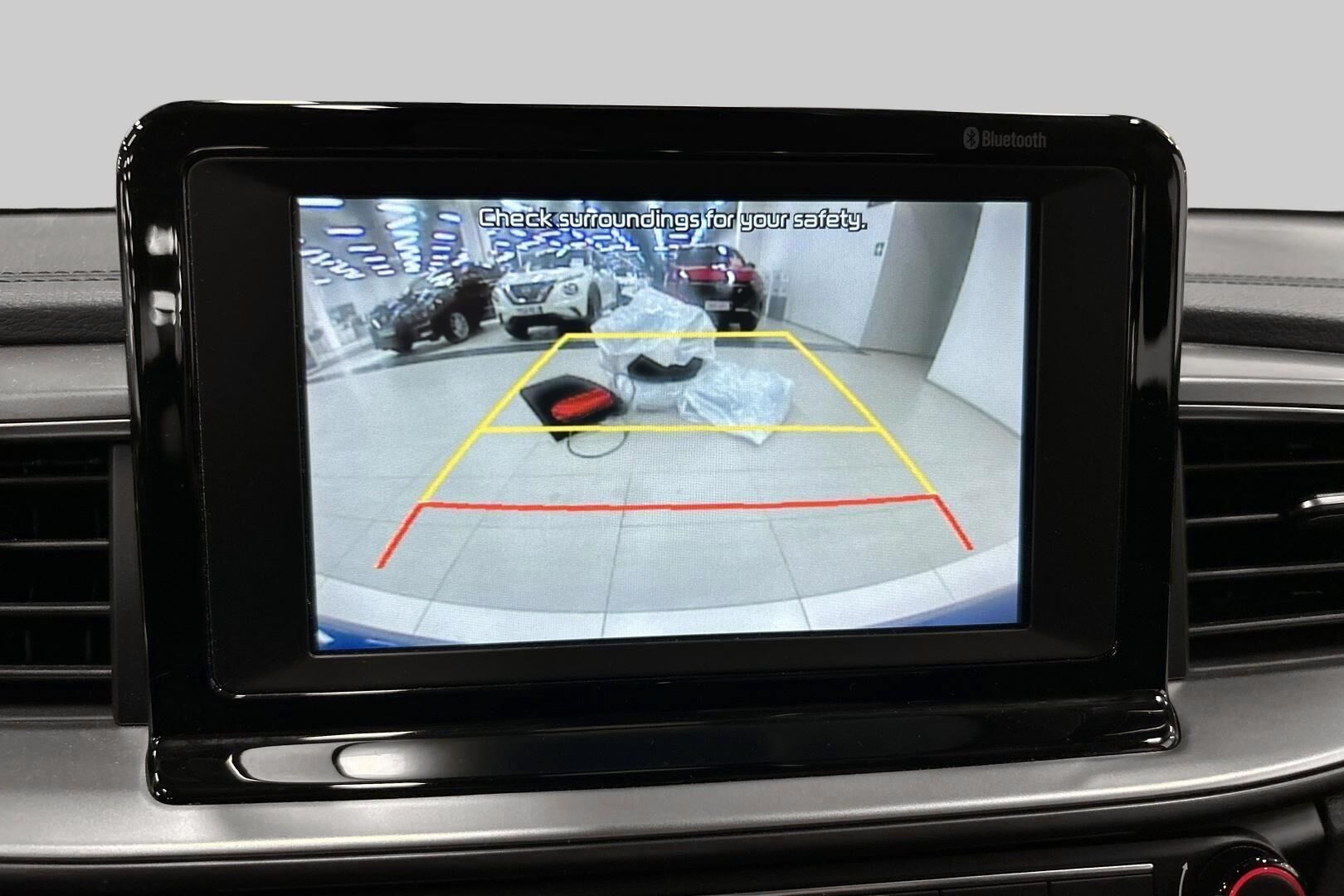 Kia Ceed iso kuva 15