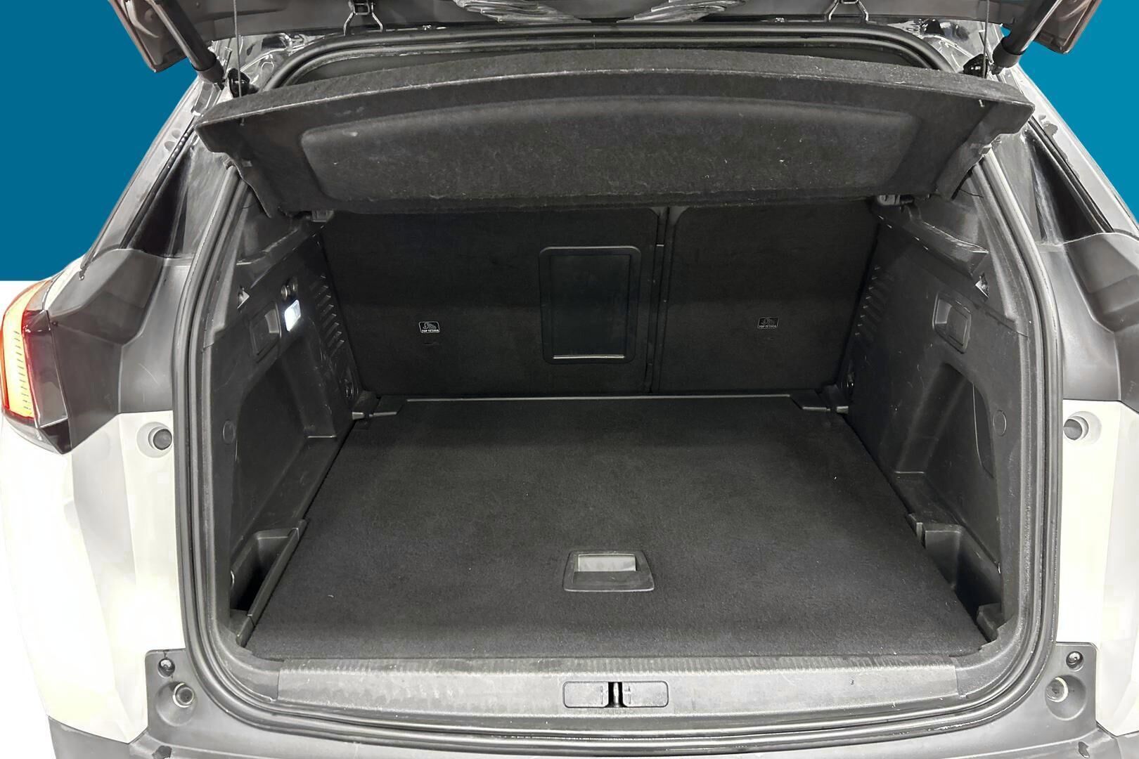 Peugeot 3008 iso kuva 11