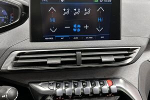 Peugeot 3008 esikatselu 16