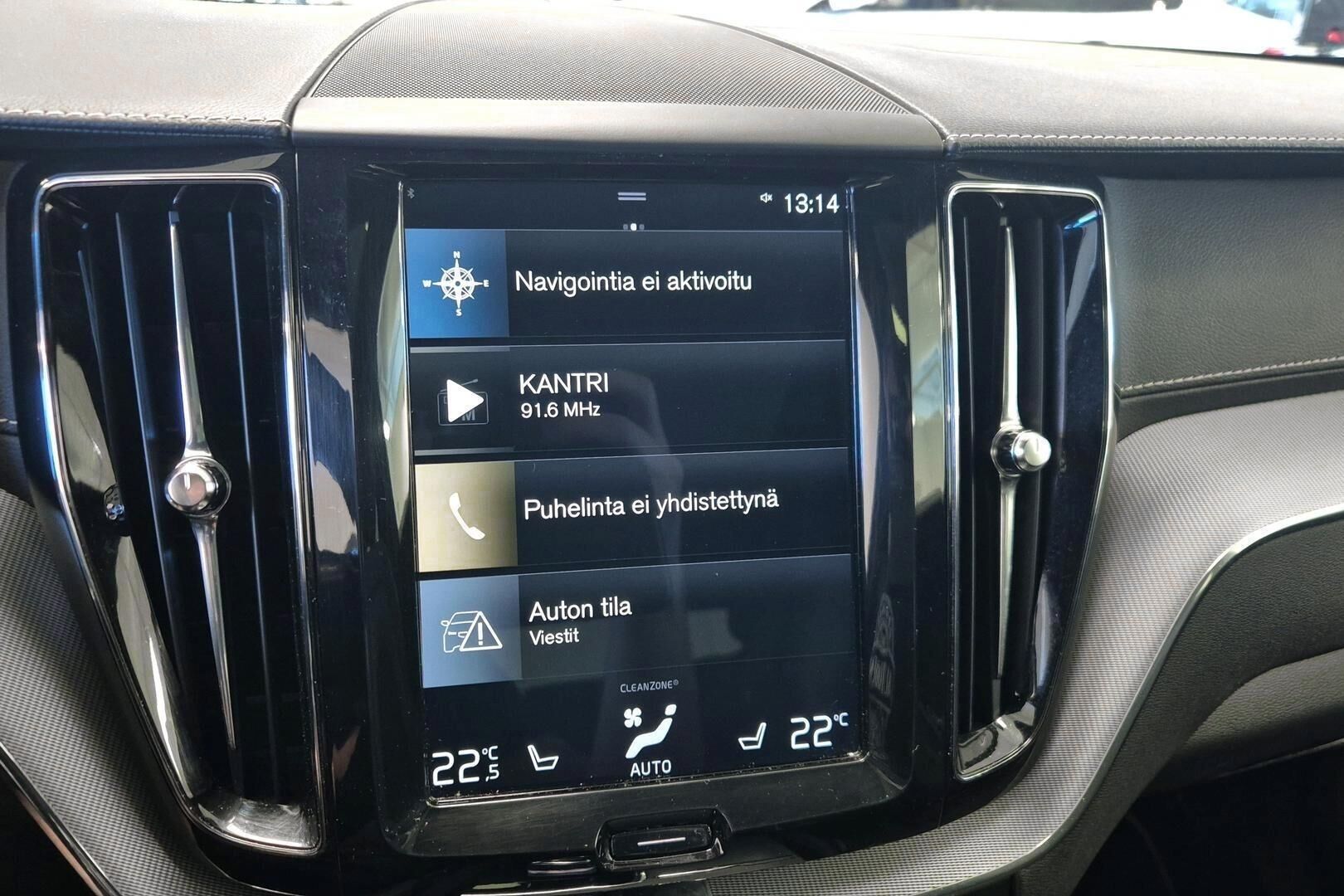Volvo XC60 iso kuva 3