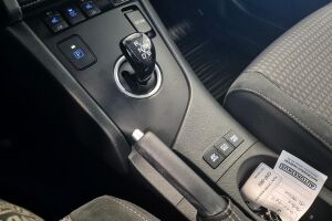 Toyota Auris esikatselu 22