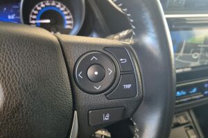 Toyota Auris esikatselu 13