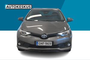 Toyota Auris esikatselu 18