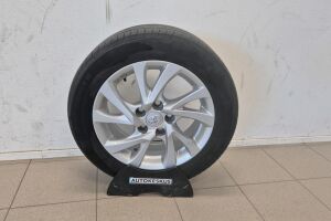 Toyota Auris esikatselu 24