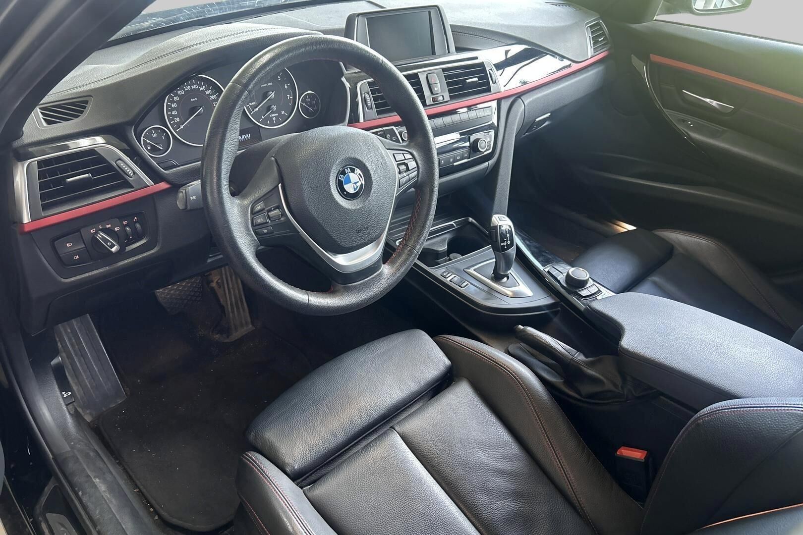 BMW 3-sarja iso kuva 2