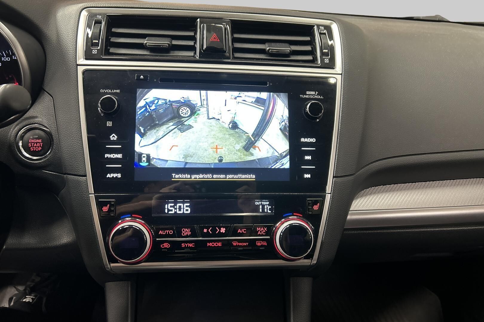 Subaru Outback iso kuva 8
