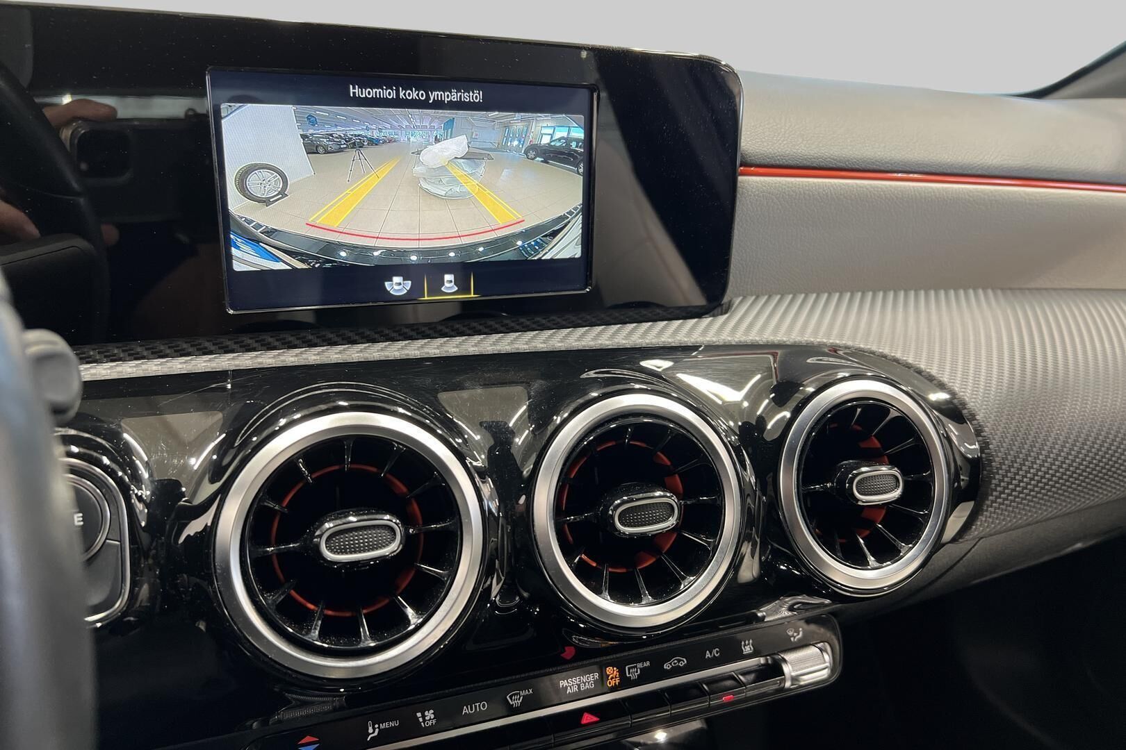 Mercedes-Benz A iso kuva 15