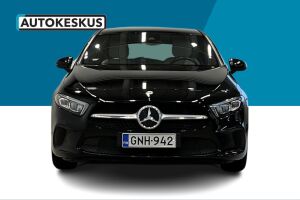 Mercedes-Benz A esikatselu 2